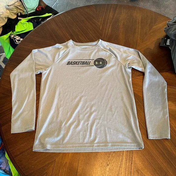 Boys size large Under Armour athletic shirt 3 Pack - Picture 2 of 9